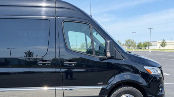 encinitas employee shuttle van service
