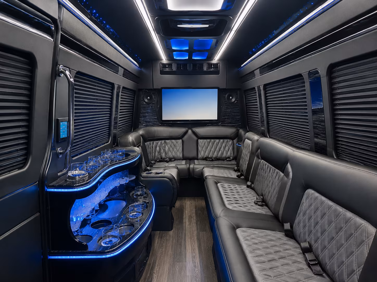 any hour oceanside airport sprinter van pickups red eyes early departures and late arrivals