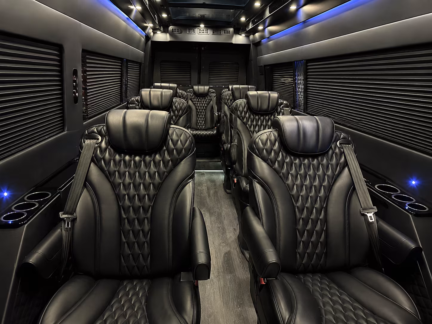 find the perfect transportation for your next airport transfer 4