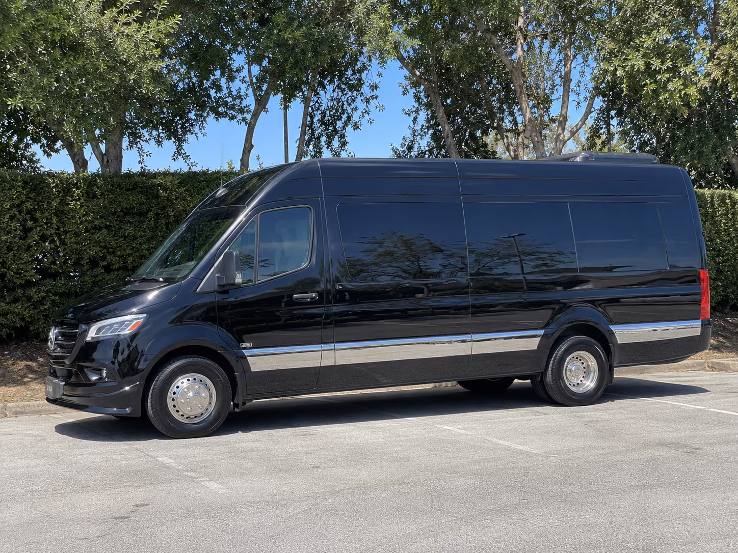 find the perfect transportation for your next corporate event 1