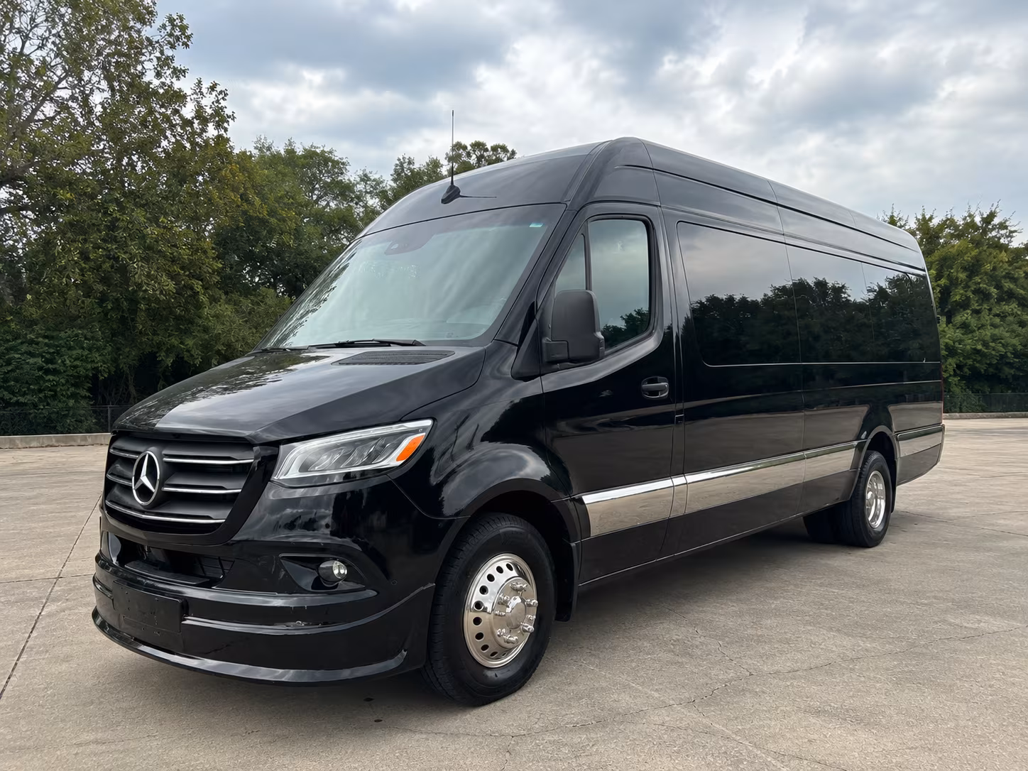 sprinter van transportation for prom groups from oceanside high schools and the vista unified and oceanside unified school districts